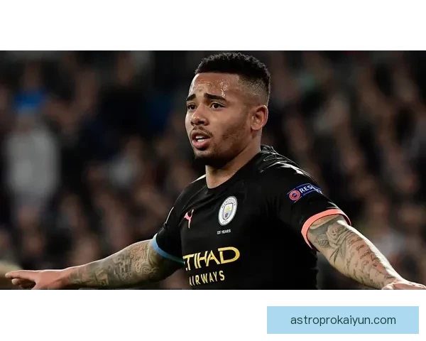 热苏斯在新赛季展示出禁区威胁，状态继续回暖备受期待。